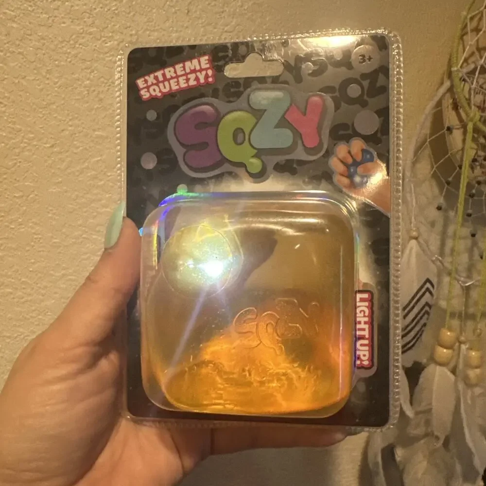Sunny Days Extreme Squeezy Orange SQZY, Light Up Cube, New In Box